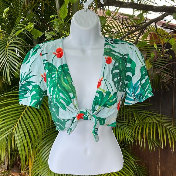 ZARA Tropical Crop Tie Front Top size X-small - Picture 1 of 6